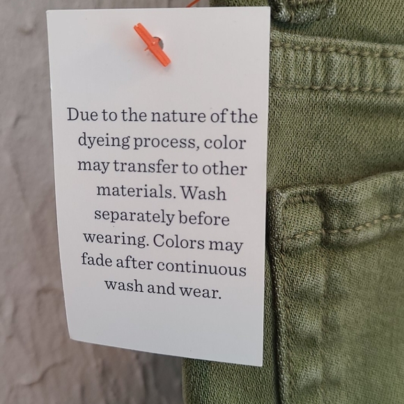 💙 NWT girls super stretch jeggings, olive green - Picture 7 of 7